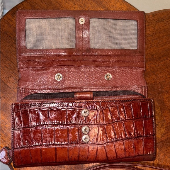 Brighton Vintage wallet on strap Crossbody bag  leather brown  Croc tooled GUC - Picture 9 of 17